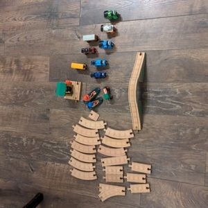 Thomas the train wooden set